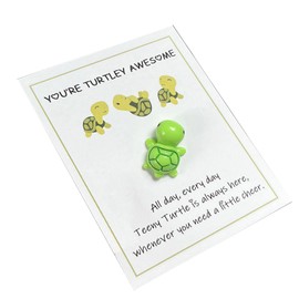 YOGOTEU Turtles Pockets Hug,Pockets Hug Turtles Decorations Emotional Supports Turtles Ornamentt with Greeting Card Mini Sea Tortoises Toy for Friend, Green