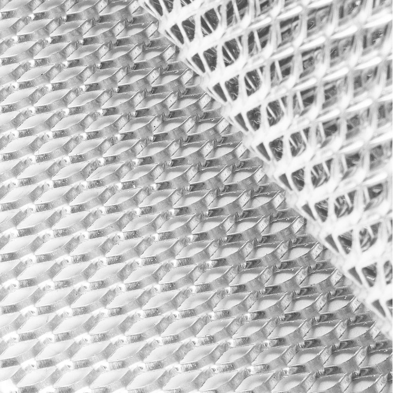 AggAuto Universal 40"x13" Car Grill Mesh - Aluminum Alloy Automotive