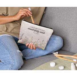 uinwk Inspirational Christian Makeup Cosmetic Bag - Christian Gifts for Women Faith, Fearfully and Wonderfully Made Bible Scripture Gifts Cosmetic Bag for Women, Floral Small Makeup Bag for Purse