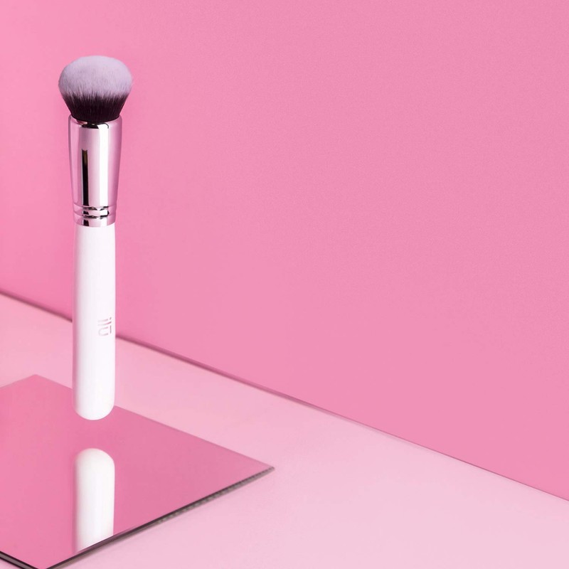 T4B ILU 105 Top Kabuki Foundation Brush