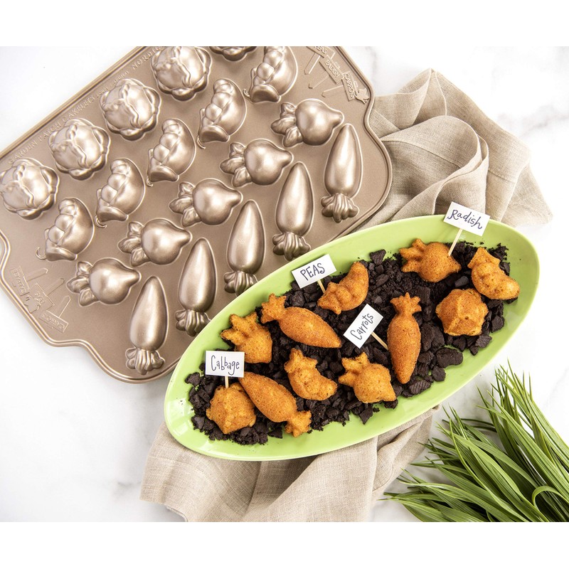 Nordic Ware Garden Patch Cast Aluminum Pan, 2 Cup Capacity,