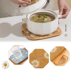 COYUN Set of 4 Pot Holders, Cotton, 17 x 17 cm, Heat Resistant, Washable Protective Cloth for Cooking, Baking, Kitchen Accessories (Small Daisy)
