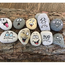 Smooth Flat River Rocks for Painting | Perfect for Family Crafts School Projects | Ideal for Home Decoration & Garden Landscaping 25pcs