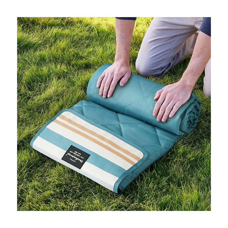 Weatherproof Vintage Outdoor Blanket (60in x 72in) - Portable Picnic