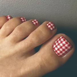 Red Houndstooth Square Fake Toenails White Press on Toenails Solid Color Short Cute Acrylic False Toes Nails with Designs Matte Artificial Beach Full Cover Toenail for Women and Girls 24Pcs