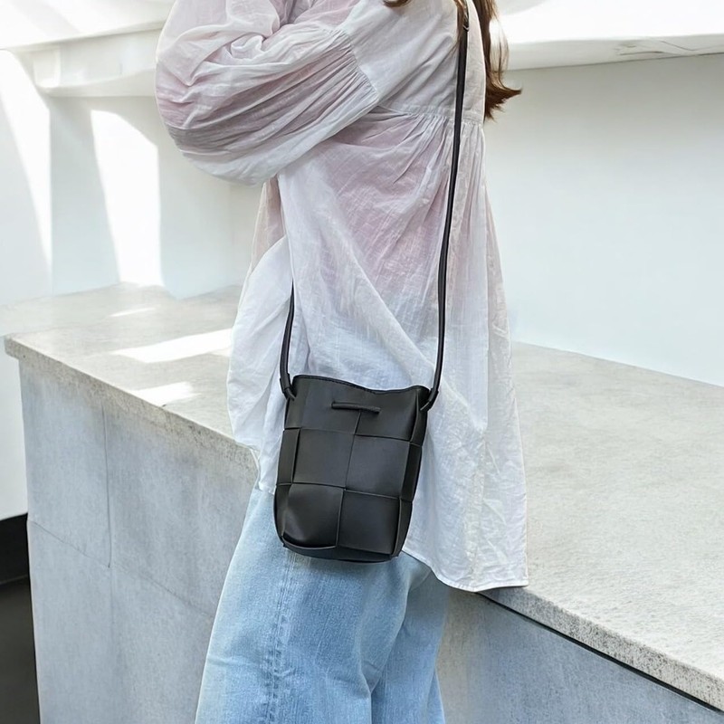 mauve Mesh Square Smartphone Shoulder, Black