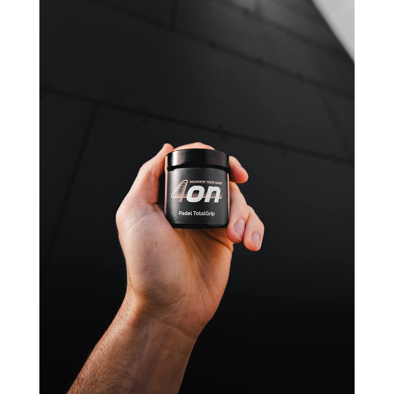 4on TotalGrip - Non Slip to Improve Padel Shovel Grip