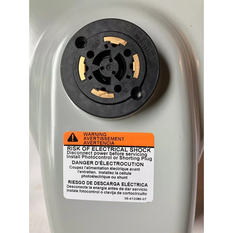 GE NIB GE Evolve LED Street Light 120/277 VAC 41W