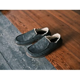 OLUKAI Moloa Slipper, Men's Premium Leather Slip-On Shoes, Soft Genuine Shearling Lining & Gel Insert, Drop-In Heel & All-Day Comfort, Black/Dk Java, 15