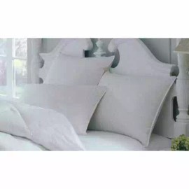 Bella Russo All-season Down Alternative Pillows (Set of 2) - White Standard