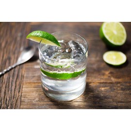 Tonic Water Lime Market Basket 33.8 fl oz (Pack of 6) | Naturally Flavored, Contains Quinine, 0 Sodium, Low Fat, Low Cholesterol, Vegan