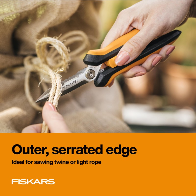Fiskars Pruning Shears for Gardening, Multipurpose 8" Garden Shears with