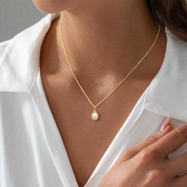 Hothrty Pearl Necklace for Women,Dainty Simple Small Waterproof 14K Gold Plated Pearl Pendant Necklace Weddings Parties Travels Jewelry Gifts