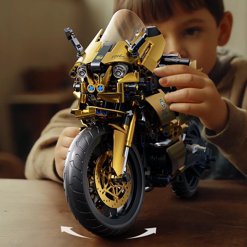 Cool black and gold motorcycle model: 1:10 scale recreates the
