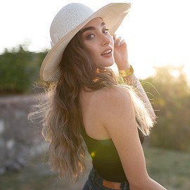 YBMYCM Gold Bangle Bracelets Set for Women, Indian Multi Layer Stackable Bracelet Chunky Bangle Bracelets as Women Jewelry Gift