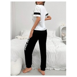 SOLY HUX Pajama Sets for Women 2 Piece Letter Number Graphic Sleepwear Short Sleeve Tee and Pants Loungewear Multicoloured Letter Medium