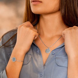 Nuoli® Beautiful Flower of Life Necklace (45 + 5 cm) for Women with Flower of Life Pendant, Stainless Steel, Silver