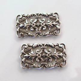 Unbranded 2 Antique Silver Connector or Pendants 26x15mm, Made in USA, AS27