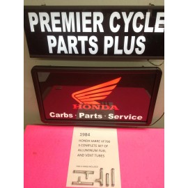 HONDA 1984 HONDA SABRE VF 700 S COMPLETE SET  CARB CARBURETOR FUEL AND VENT  TUBES