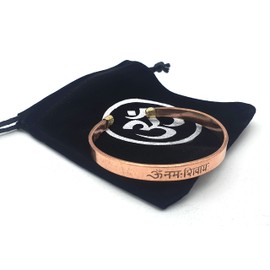 AB India Crafts Handgefertigtes Kupfer Armband Mantra Om Namah Shivaya mit Schmuckbeutel