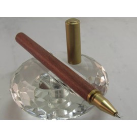 STUNNING HIGH QUALITY RED WOOD AND BRASS ROLLER BALL TACTICAL PEN