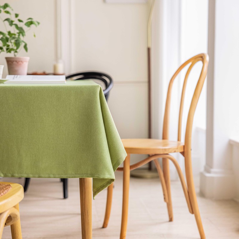 Home Brilliant Green Table Cloth for 6 to 8 Seater