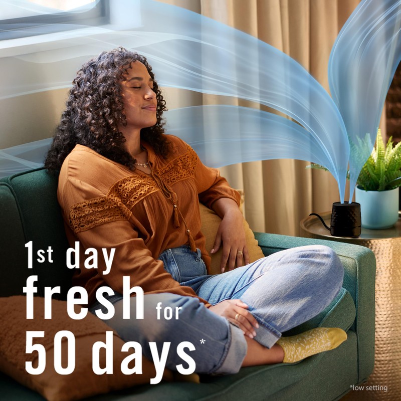 Febreze Plug Scent Booster in Black, Continuous Scent Device Oil