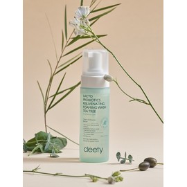 Lacto Probiotics Rejuvenating Foaming Wash Tea Tree Feminine Cleanser 175ml / 락토 프로바이오틱스 리쥬브네이팅 포밍워시 티트리 여성청결제 175ml