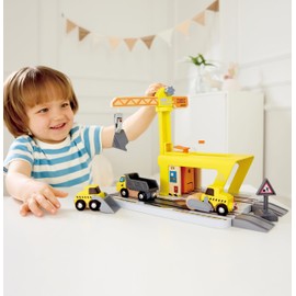 Hape Eisenbahnkran für Kinder |Erweiterbares Set für kreative Spiele