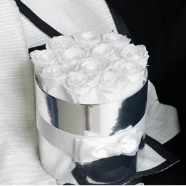 Melorca&Guilla Forever Roses,Large Preserved Roses in a Box,Forever Flowers for Women Birthday,Christmas,Anniversary,Woman Gifts