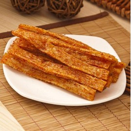 Weilong Spicy Big Gluten Spicy 102g/Pack Chongqing Flavor Casual Snacks Vegetarian Classic卫龙辣条一根根大面筋 香辣大辣条102g/袋 重庆风味休闲零食小吃