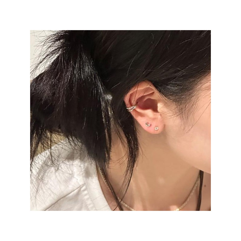 Basic Moon Silver Piercing OTEP24703N White / 베이직 문 실버