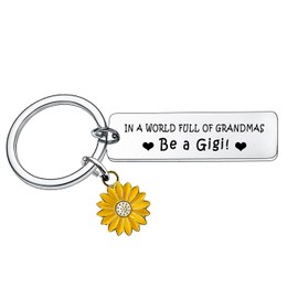 Waeceip Funny Gigi Gifts Gigi Keychain For Grandma Christmas Birthday Gifts From Grandkid Mother's Day Gift For Grandma Best Gigis Ever Keychain From Grandson Granddaughter