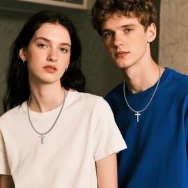 ENGCKSHI Cross Necklace for Men, Silver/Gold/Black Mens Cross Necklaces Stainless Steel Cross Pendant Necklace Chain Simple Gifts for Men