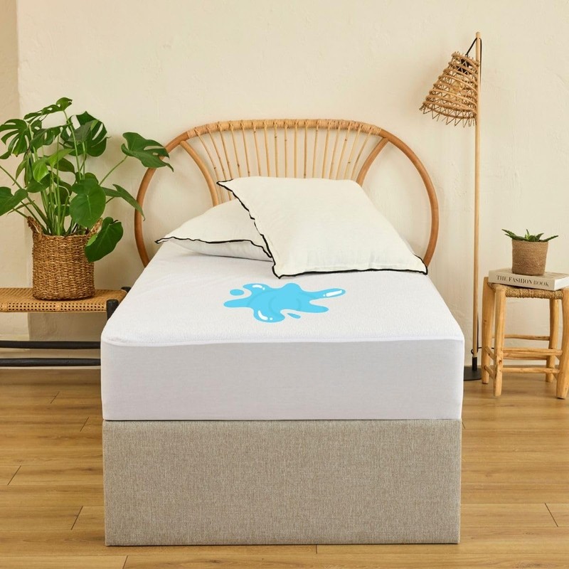Dreamway Mattress Protector 90 x 200 cm - Waterproof and