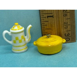 Fevecollector.com Tiny Coffee Pot Dutch Oven Casserole Cooking  French Feves  Dollhouse Miniatures