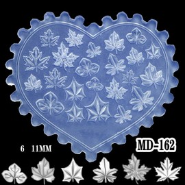 3D Maple Leaf Nail Art Molds Autumn Fallen Leaves Silicone Nail Tools Craft Carving Template for Thanksgiving Day DIY Manicure Decoration