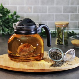 com-four® 2 x Tea Strainer Made of 304 Stainless Steel, Tea Infuser for Loose Tea, Herbs and Spices, Fine Mesh Tea Filter with Chain, Spice Strainer, Herb Strainer (Pack of 2, 6.5 cm Diameter)