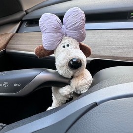FiveMileBro Car Decoration Dog, Car Dashboard Ornament, Dog Doll, Mini Cute Dog, Plush Toy, Wiper Indicator Decoration Accessories, Creative Car Ornament (Purple)