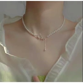 ZUT Butterfly Pearl Choker Necklace for Women - 18K Gold Plated, Adjustable, 38 cm Length, with Imitation Pearls and Zircon Stones - Jewelry for Anniversary, Wedding, Gift