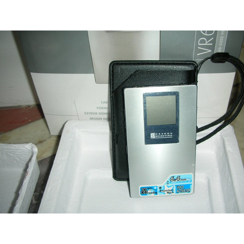 Oregon Scientific VR636 Credit Card Size Executive Voice Recorder with