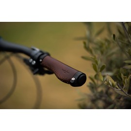 Gusti Phil A. Leather Handlebar Grip, Bicycle Handle, Brown Leather Metal Ring, Matte Silver