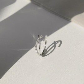 Anillo de Mujer Qwonekou Anillo Ajustable para Mujer con Circonita Cúbica, Anillos de Mujer Brillante y Elegante Anillo de Boda Regalo Ideal para Mujeres Tamaño Universal Color Plata 40041