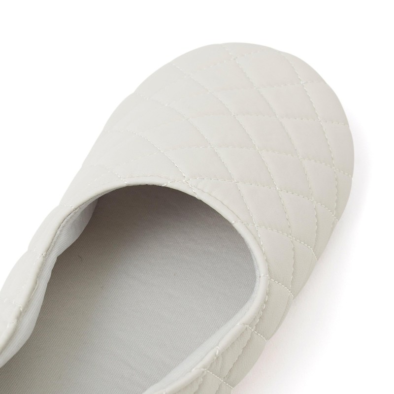 Francfranc Quilted Pocket Room Shoes, white
