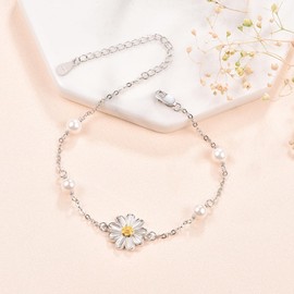 TANGPOET Pearl Bracelet Gold Bracelet for Women 14 Carat Gold-Plated Pearl Bracelet Trendy Jewellery Gift for Women and Girls Adjustable, Sterling Silver