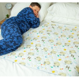 Bedwetz® Potty Training Bed Pads, Double Bed,100% Waterproof Mattress Protector, Size 132cm x 91cm (plus tucks) Ultra Absorbent Bed Wetting Sheets, Non Slip Mat, UK Brand, Lamb Design.