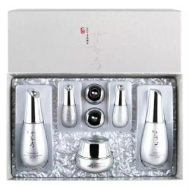 Eunplace 스킨로션 선물세트 자황수 화이트닝 루미너스 설백 피부보습 7 Skin Lotion Gift Set Juhwangsu Whitening Luminous Moisture for Fair Skin 7