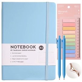 Agenda 2025 sin Fecha Fija,A5 Cuadernos con 2 bolígrafos y un juego de notas adhesivas,Cuaderno Pasta Dura,con Cierre EláStico,Tapa Resistente, Papel de Alta Calidad, Perfecto para Obsequiar (Azul claro)
