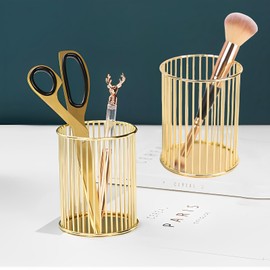 POCOSER Gold Pen Holder for Desk, Metal Pencil Holders Makeup Brushes Cup for Preppy Room Decor Office Home Bedroom School Organizer Toothbrush Holder Gold Decor Aesthetic Gift Accessories