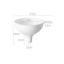 STOBAZA 1set Seasoning Funnels with Handle Practical Oil Transferring Wide Mouthed Design for Effortless Filling of Liquids and Dry Ingredients Lightweight and Easy to Clean Kitchen 3pcs